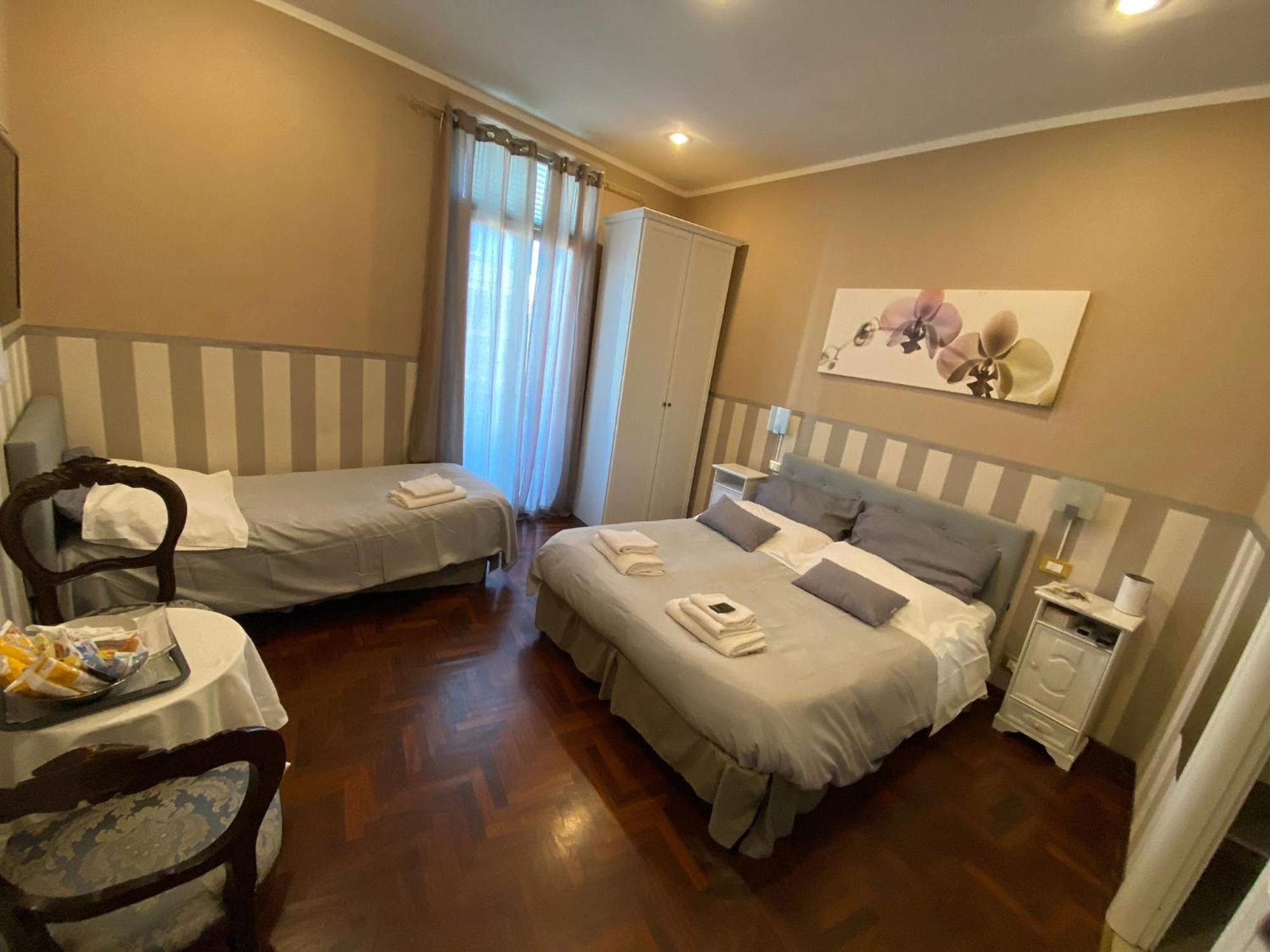 فندق Morgagni House روما الغرفة الصورة
